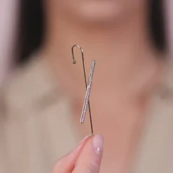 Simply Whispers Gold Crystal Bar Single Ear Crawler Clearance