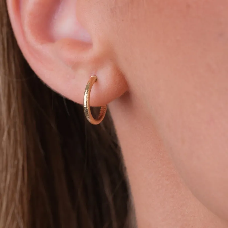 Simply Whispers 14k Yellow Gold Patterned Hoop Earrings Fashion