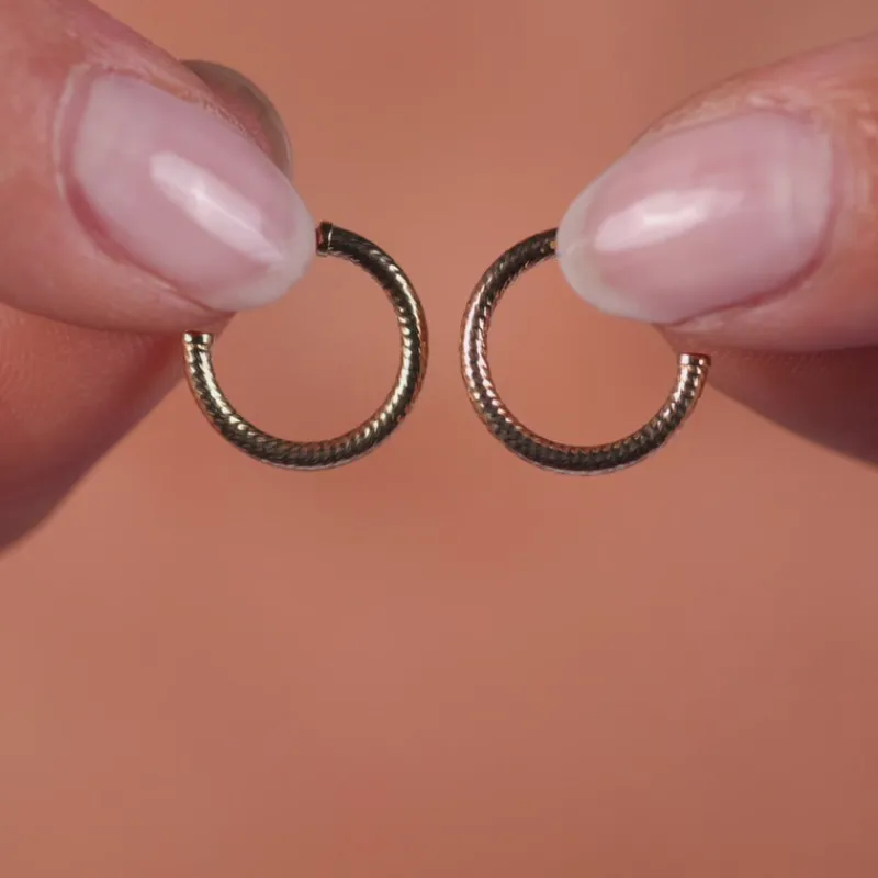 Simply Whispers 14k Yellow Gold Patterned Hoop Earrings Fashion