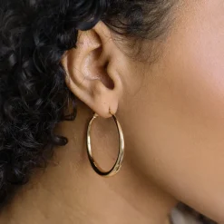 Simply Whispers Medium Graduated Hoop Earrings Fashion